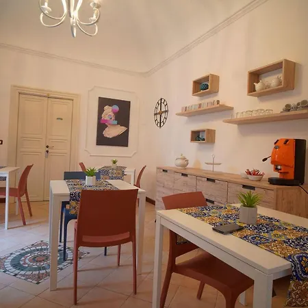 Al Centro Bed and Breakfast